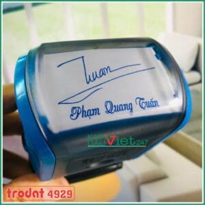 Khắc dấu chữ ký và tên 